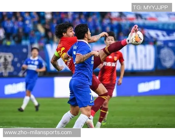 绿地申花主场迎战河北华夏全力争胜展现球队实力与决心